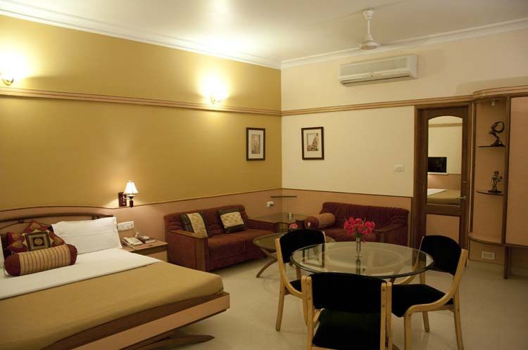 Harmony Hotel Rajkot Buitenkant foto